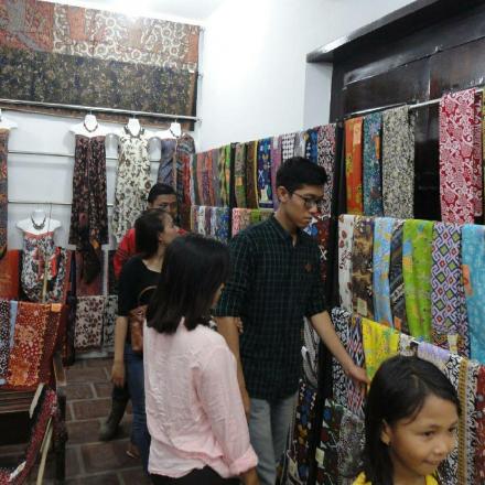 BATIK TULIS LASEM